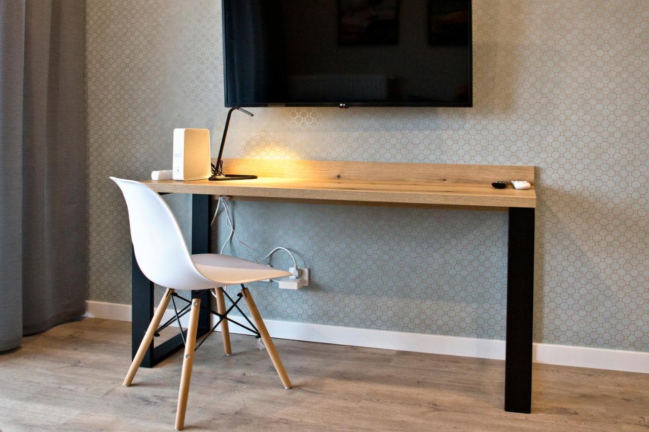 P&O Corporate Serviced Apartments Cybernetyki Варшава Екстериор снимка