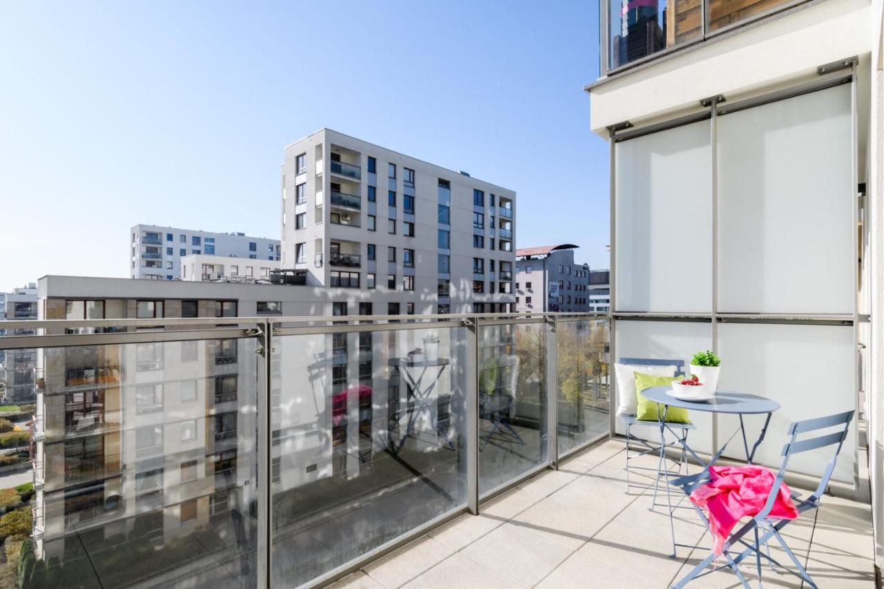 P&O Corporate Serviced Apartments Cybernetyki Варшава Екстериор снимка